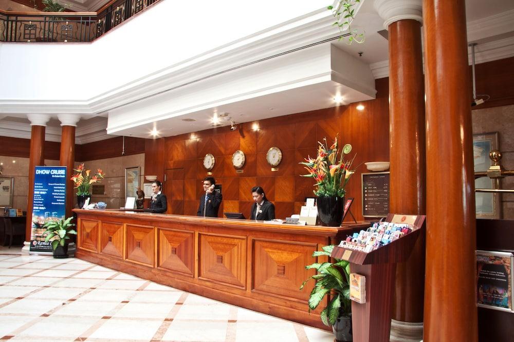 Regent Palace Hotel 4*