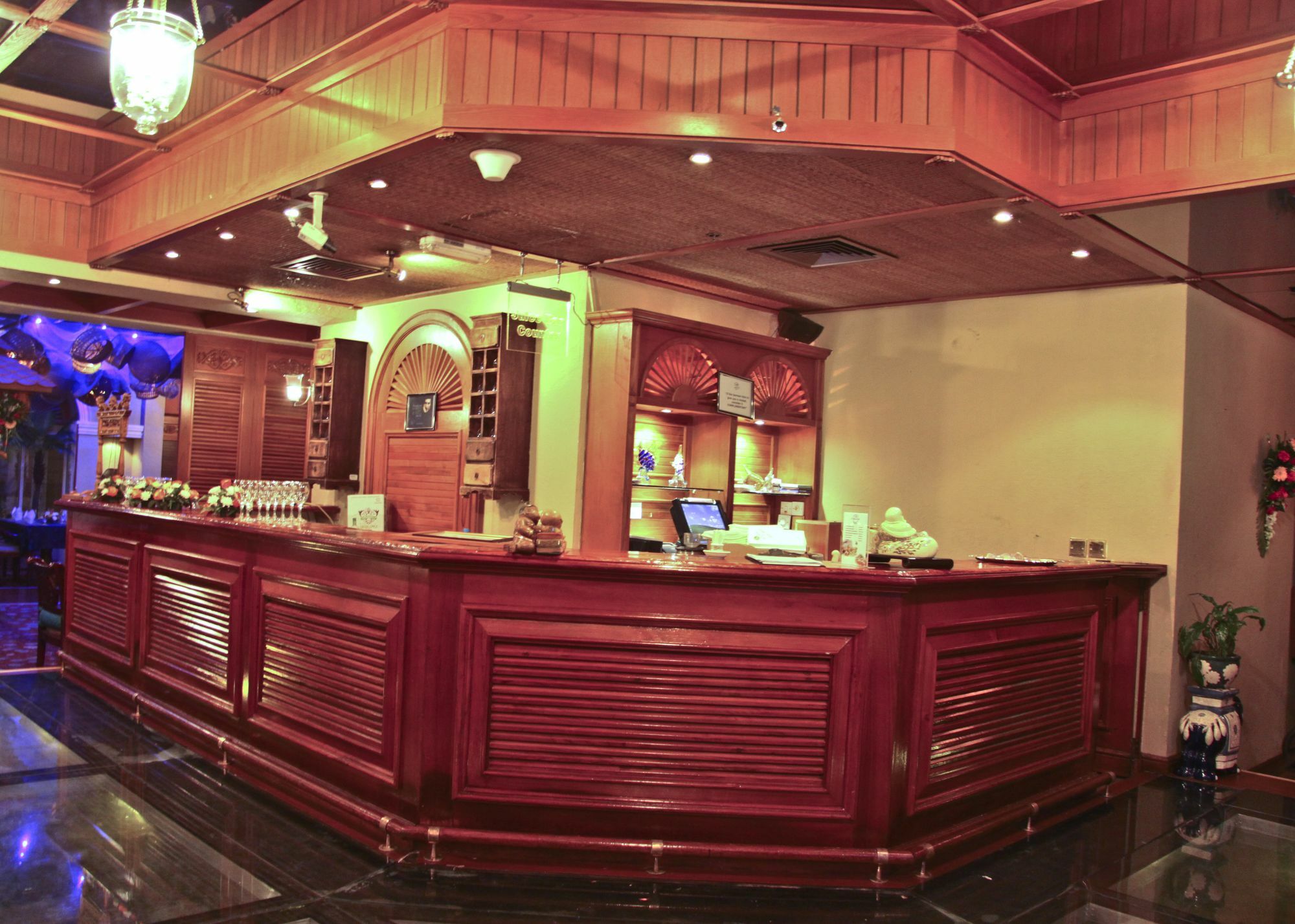 Regent Palace 4*
